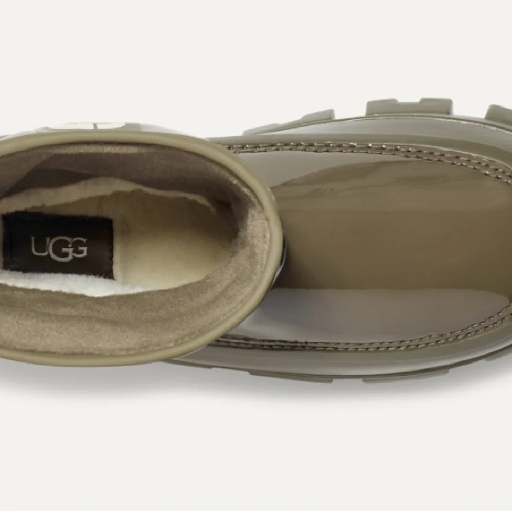 NWOB Ugg Classic Mini Rain Boots Waterproof Logo Wool Lined Army Green Size 7